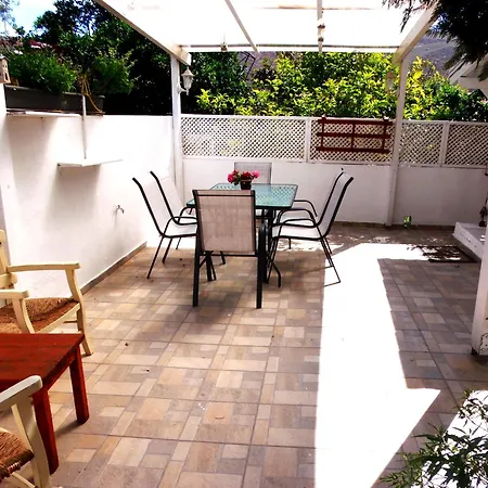 Vacation_studio_near_the_beach Iraklio